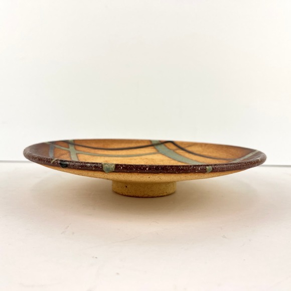 Handmade Stoneware Garlic Grater Dish with Glazed Strips 8in - Picture 5 of 7